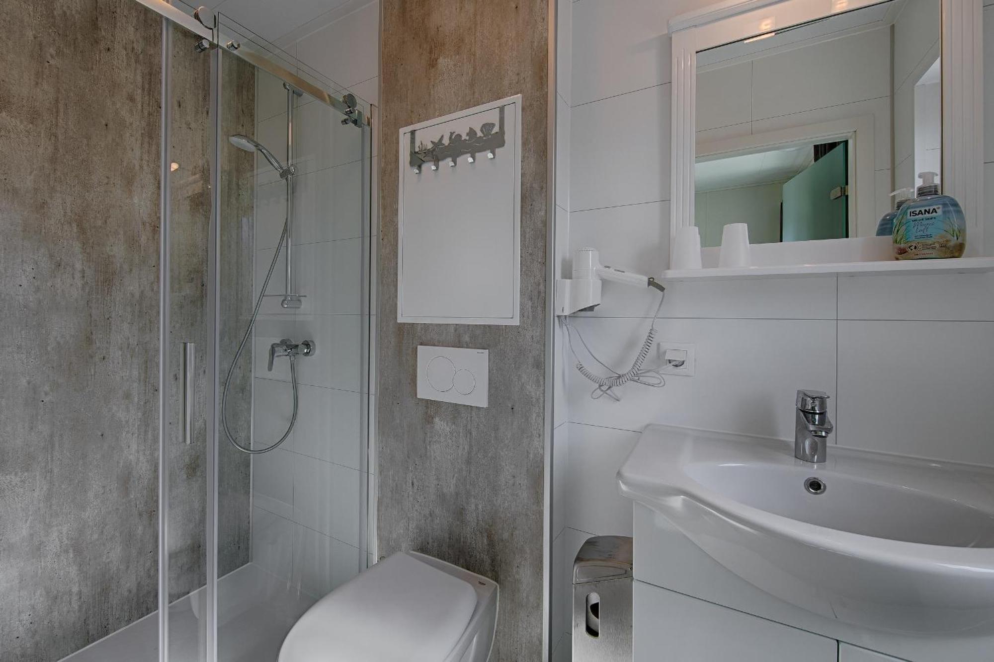 סטורקאו See Hotel Karlslust Chalets מראה חיצוני תמונה